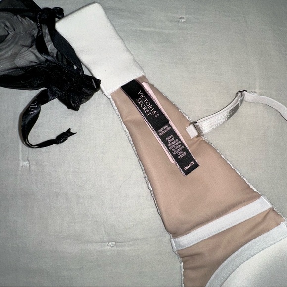 Victoria’s Secret NWT Multiway Push-up Bra - Picture 4 of 7
